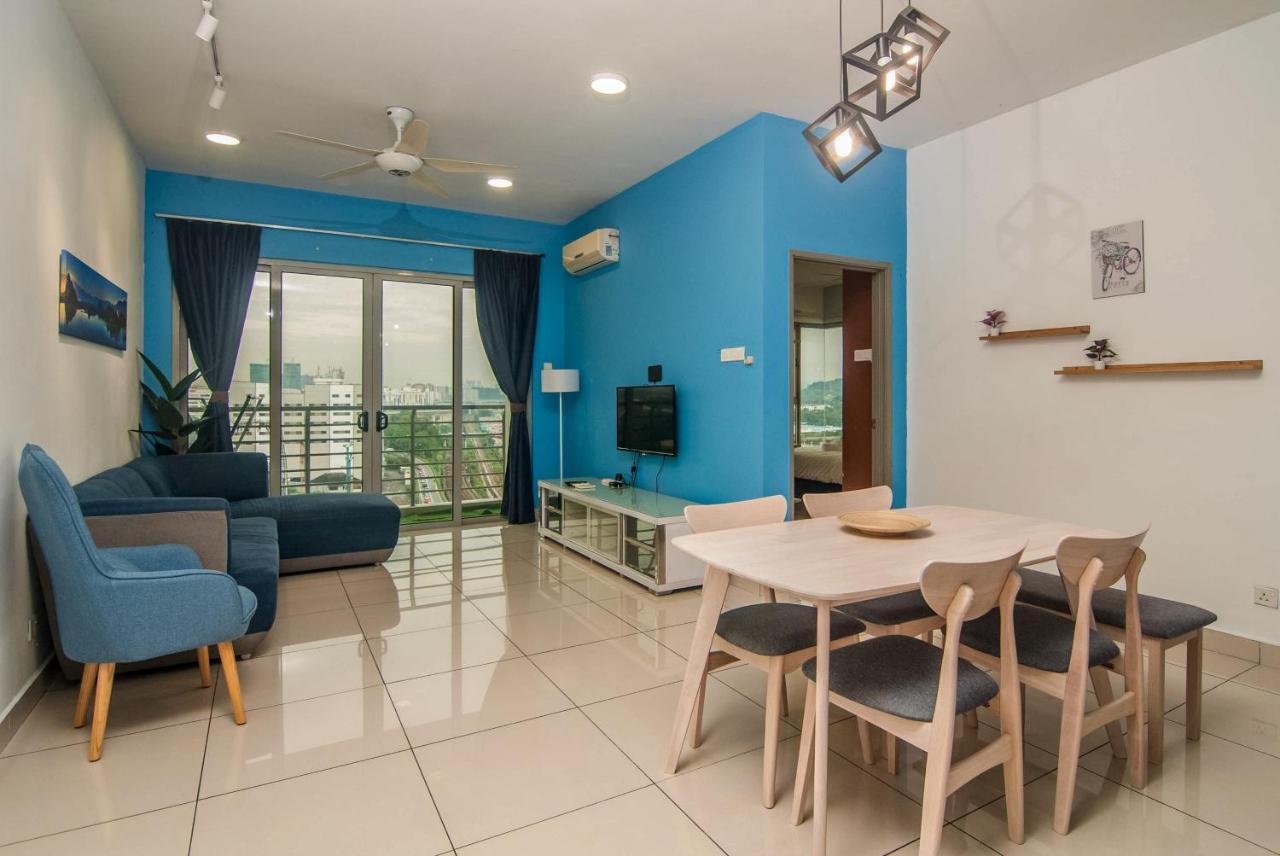 Flora Residence One South By Idealhub Seri Kembangan Extérieur photo