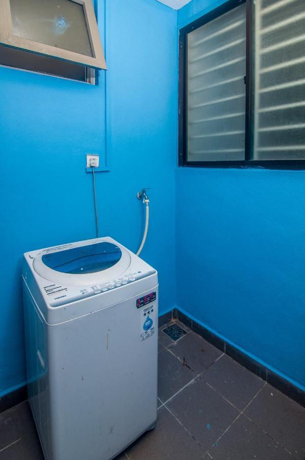 Flora Residence One South By Idealhub Seri Kembangan Extérieur photo